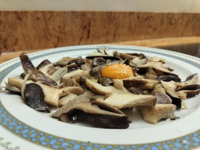 Boletus Edulis con Huevo